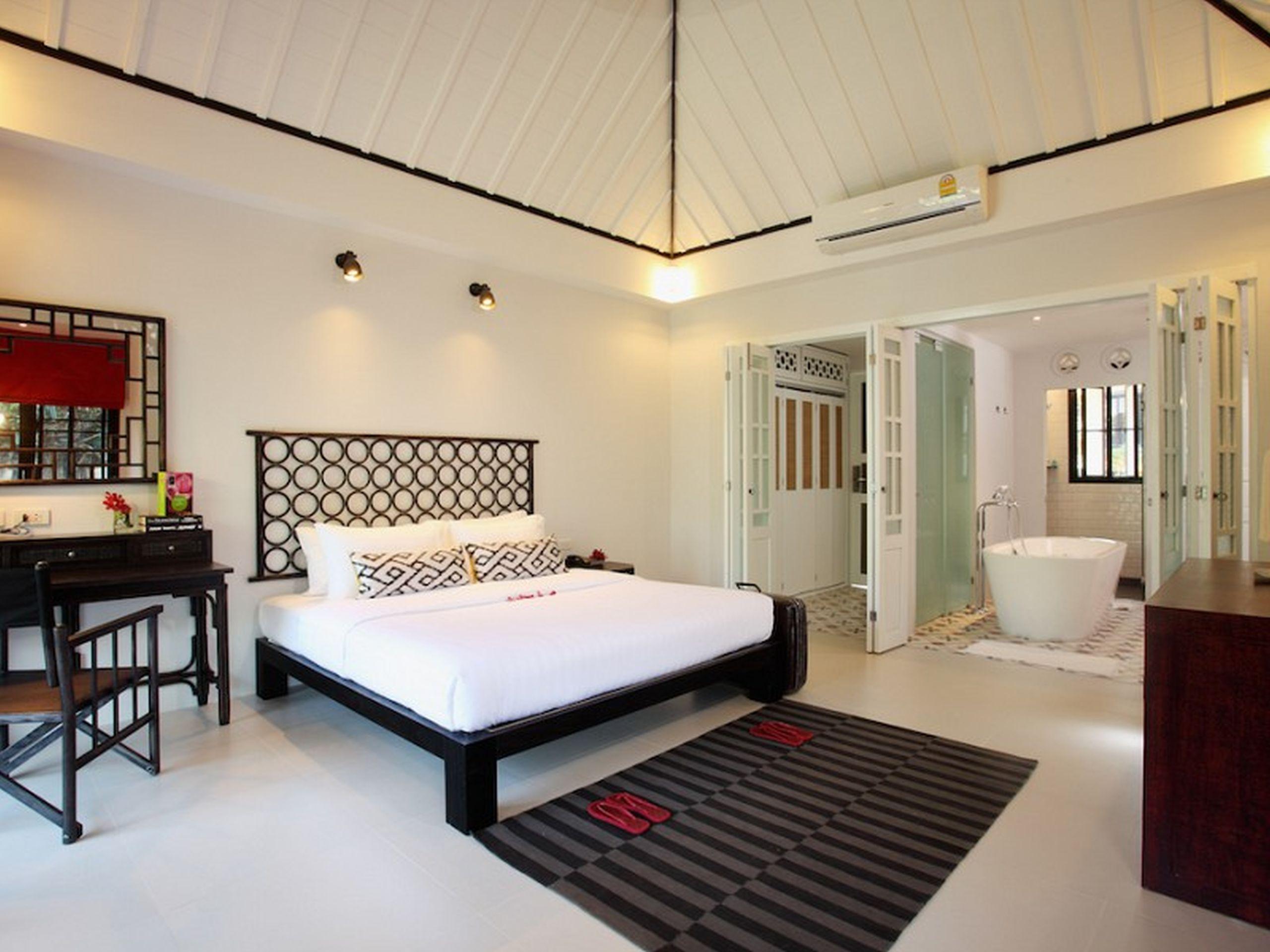 Moracea By Khao Lak Resort Exterior foto A bedroom at the hotel