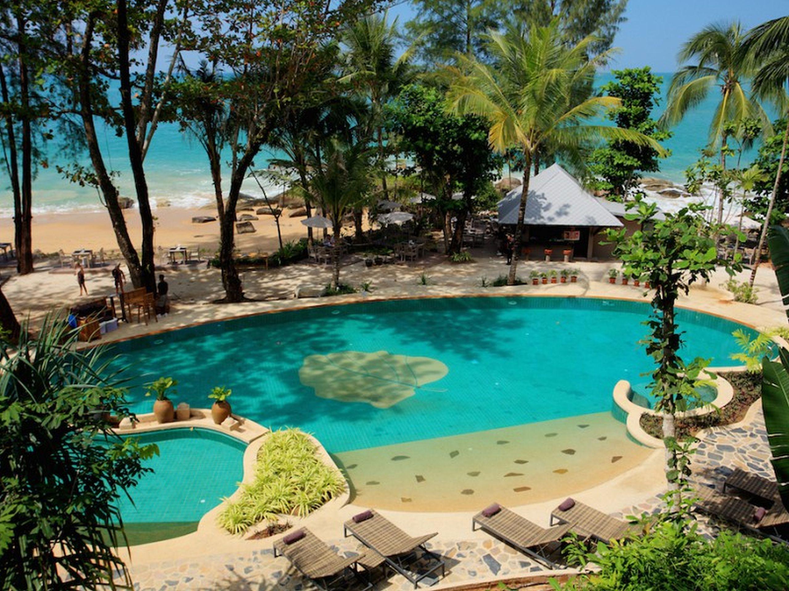 Moracea By Khao Lak Resort Exterior foto The swimming pool at the resort