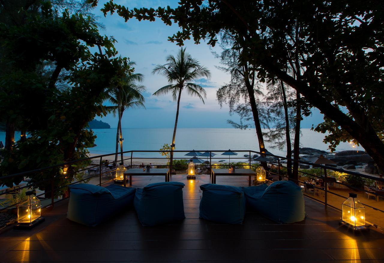 Moracea By Khao Lak Resort Exterior foto View from the bar at the resort